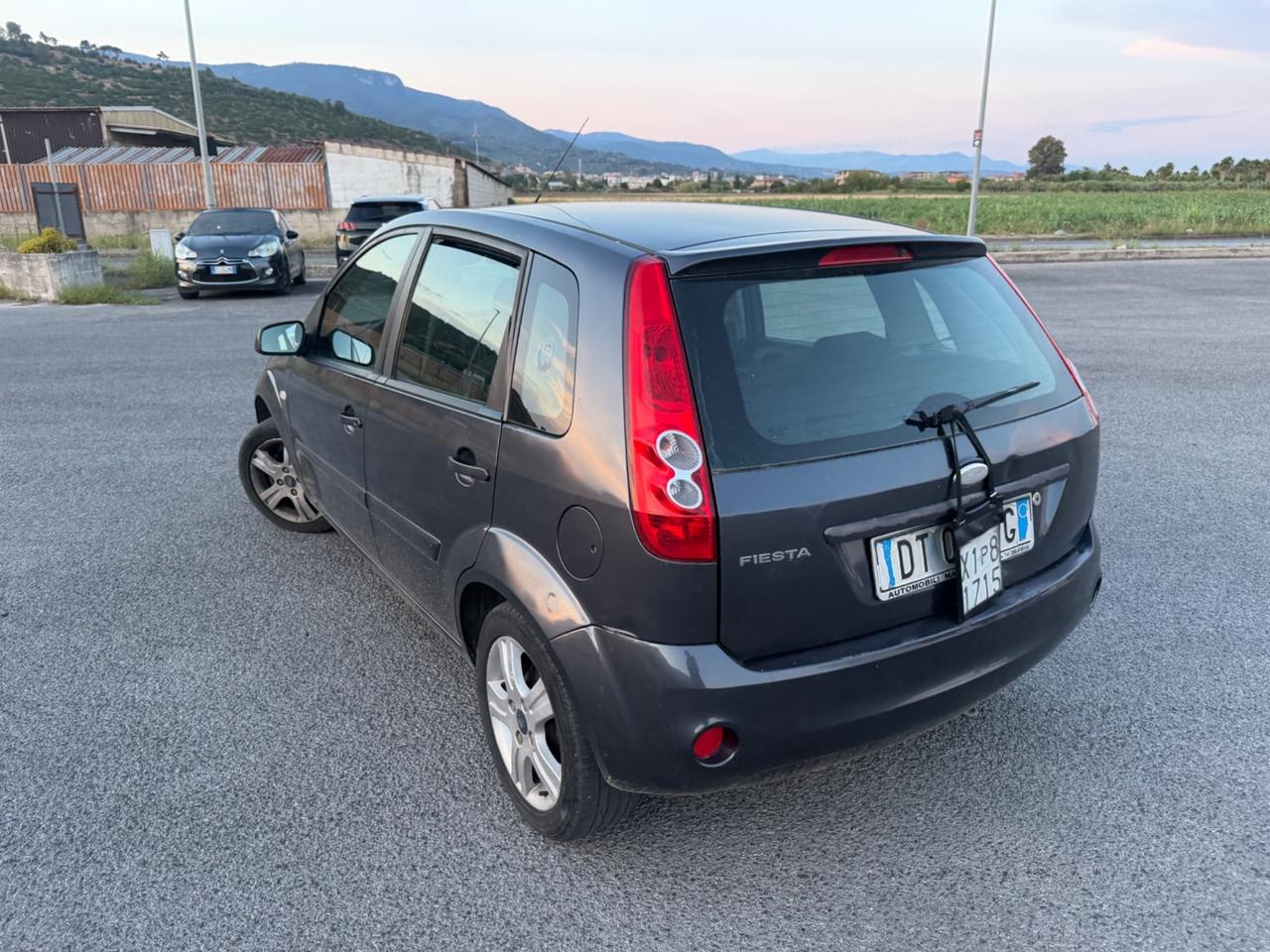 Ford Fiesta 1.2 16V 5p. Ghia