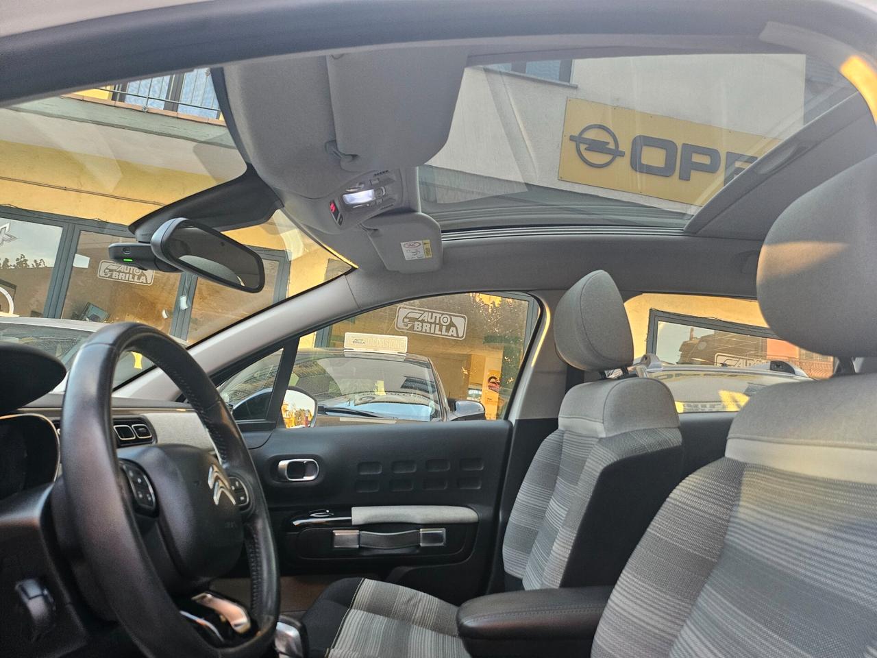 Citroen C3 PureTech 82 Shine 59.000km 2017