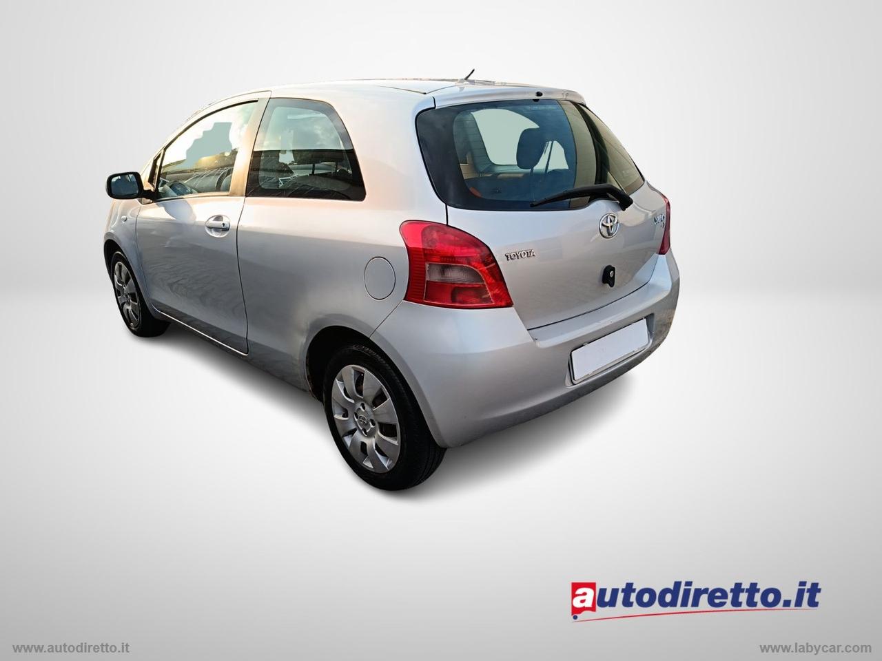 TOYOTA Yaris 1.3 3p. Sol