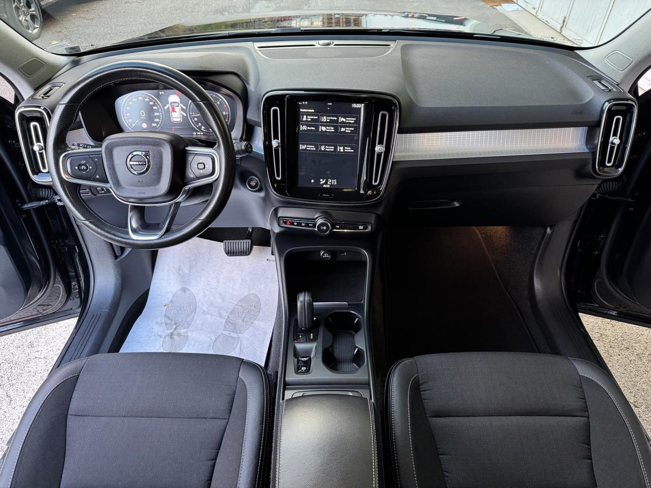 Volvo XC40 D3 AWD MOMENTUM GEART 1P GARANZIA24MESI