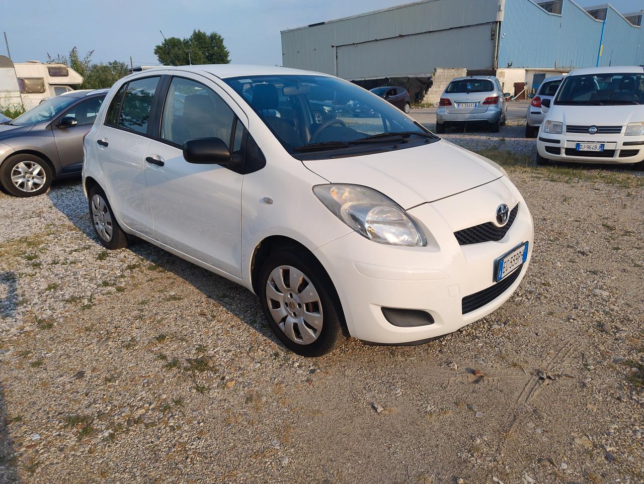 Toyota Yaris 1.0 5 porte Now Eco