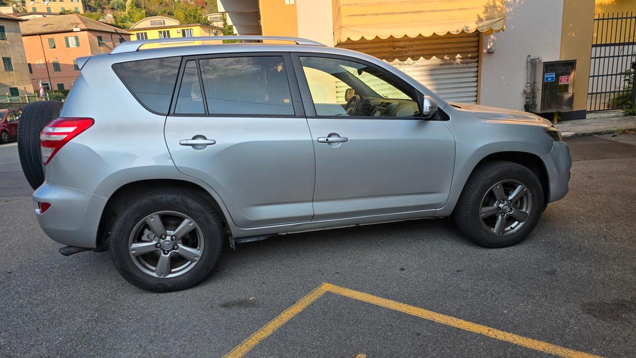 Toyota RAV 4 RAV4 Crossover 2.2 D-4D 150 CV Lounge