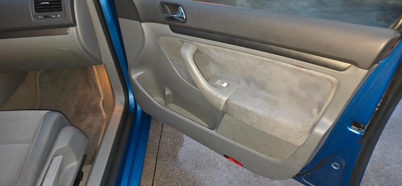 Volkswagen Golf Plus 1.9 TDI DPF Comfortline