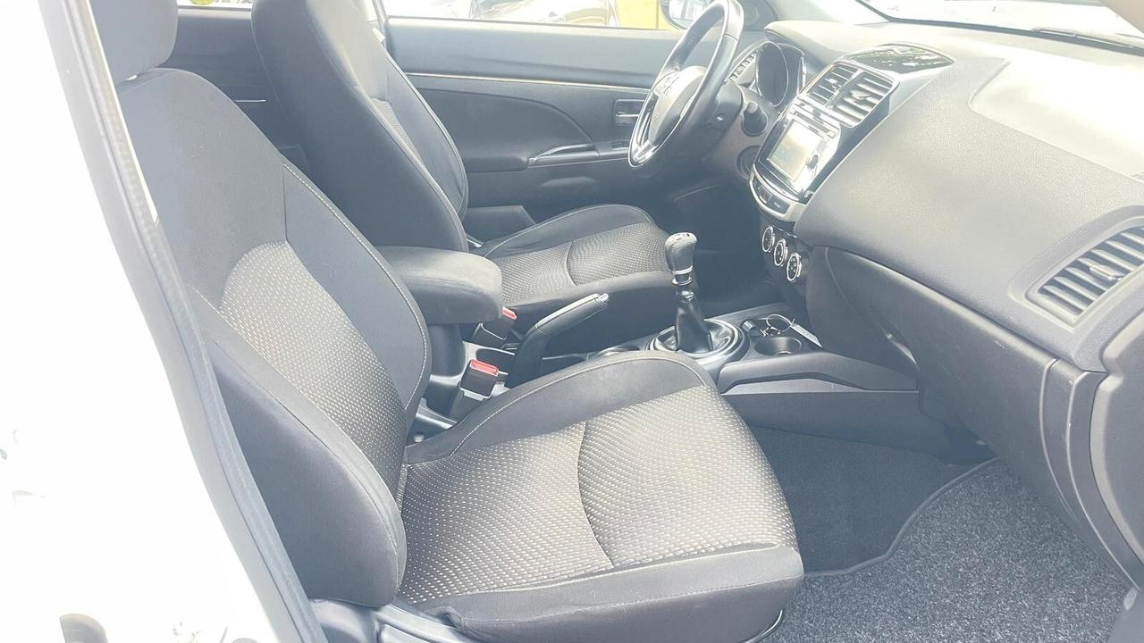 Mitsubishi ASX 1.6 DI-D 114 CV 4WD Intense