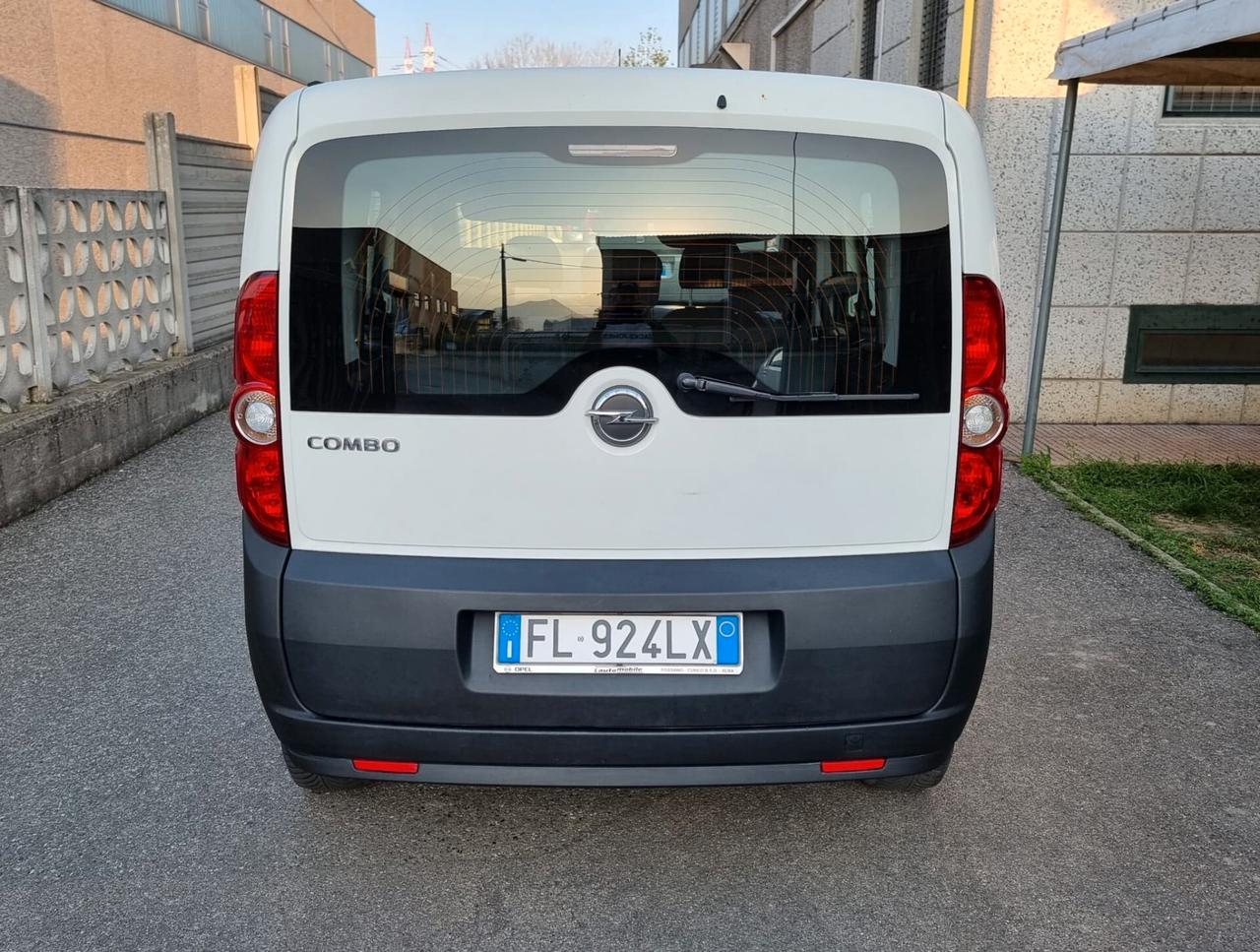 Opel Combo autocarro 5 posti