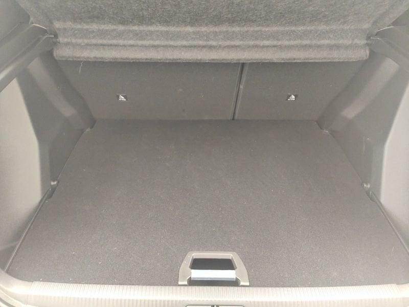 Peugeot 2008 II 2023 1.2 hybrid GT 145cv e-dcs6