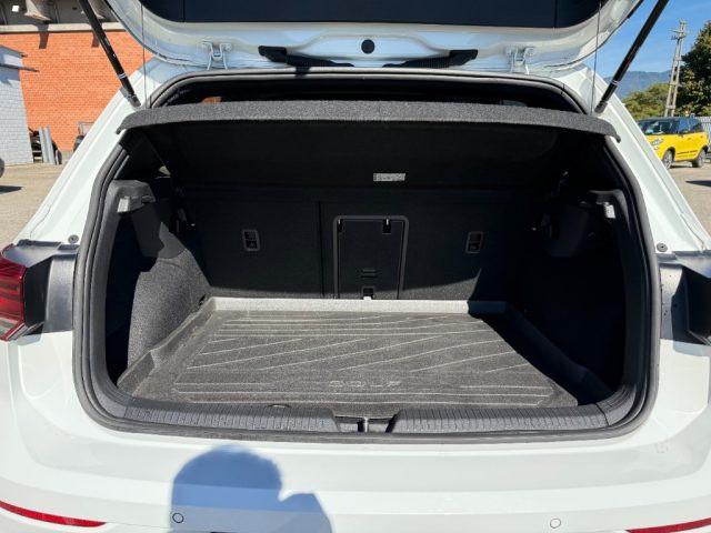 VOLKSWAGEN Golf 1.5 TSI EVO ACT R-Line