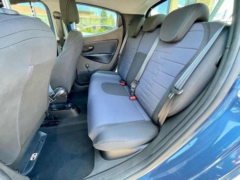 Lancia Ypsilon 1.0 FireFly 70CV S&S Hybrid Platino - AZIENDALE