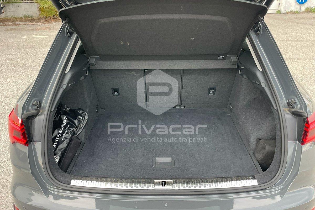 AUDI Q3 35 TDI S tronic Business Advanced