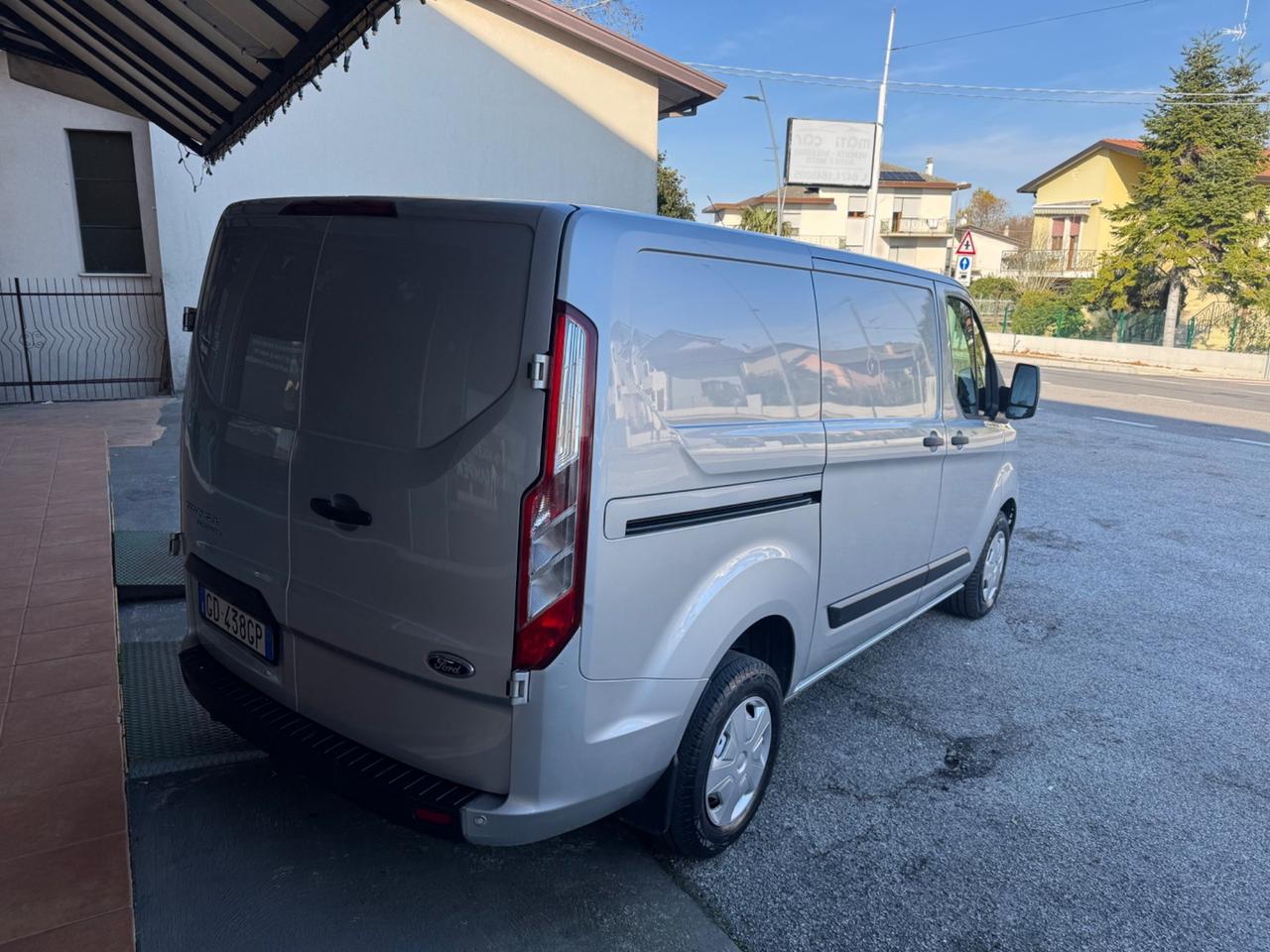 Ford Transit Custom 320 2.0 TDCi 130 PC-TN Nugget