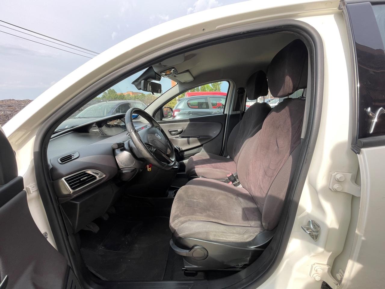 Lancia Ypsilon 1.3 MJT 16V 95 CV Platinum!!GARANZIA PRIVATA!!