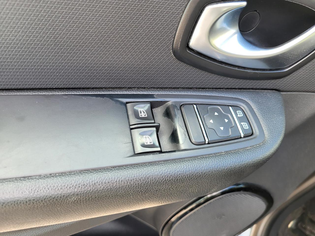 RENAULT CLIO 1,5 dCi-KM 71000-NAVI-2 REVISIONI