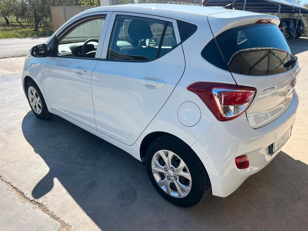 Hyundai i10 1.0 benzina km 40 mila