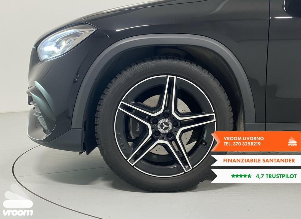 MERCEDES GLA (H247) GLA 200 d Automati...