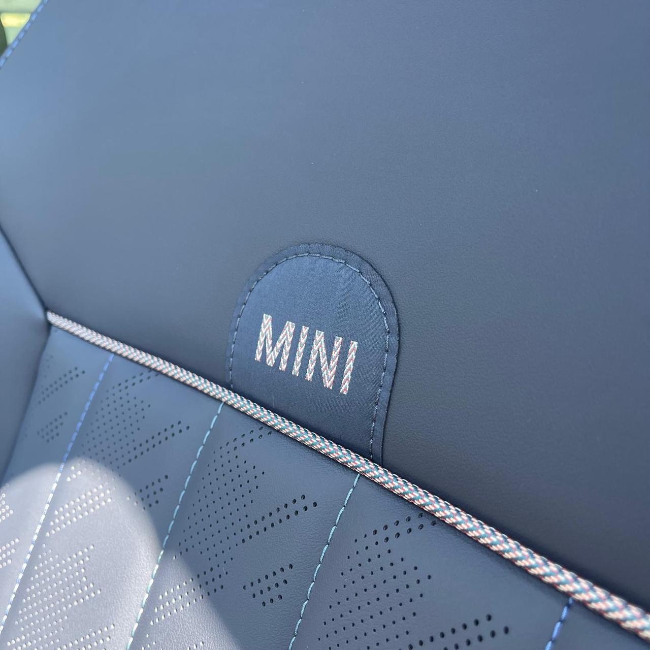 Mini Cooper C Favoured KM ZERO 06/2026
