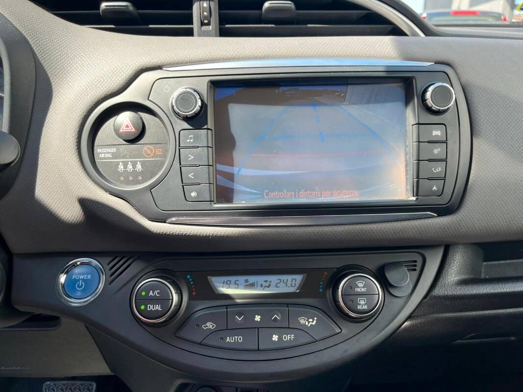 Toyota Yaris 1.5h Active 5p my16