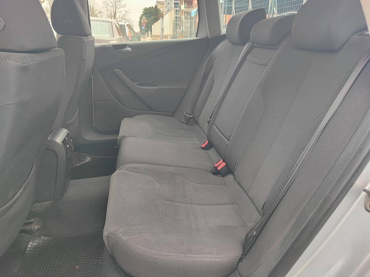 Volkswagen Passat 1.9 TDI/105CV Var. Comfortline