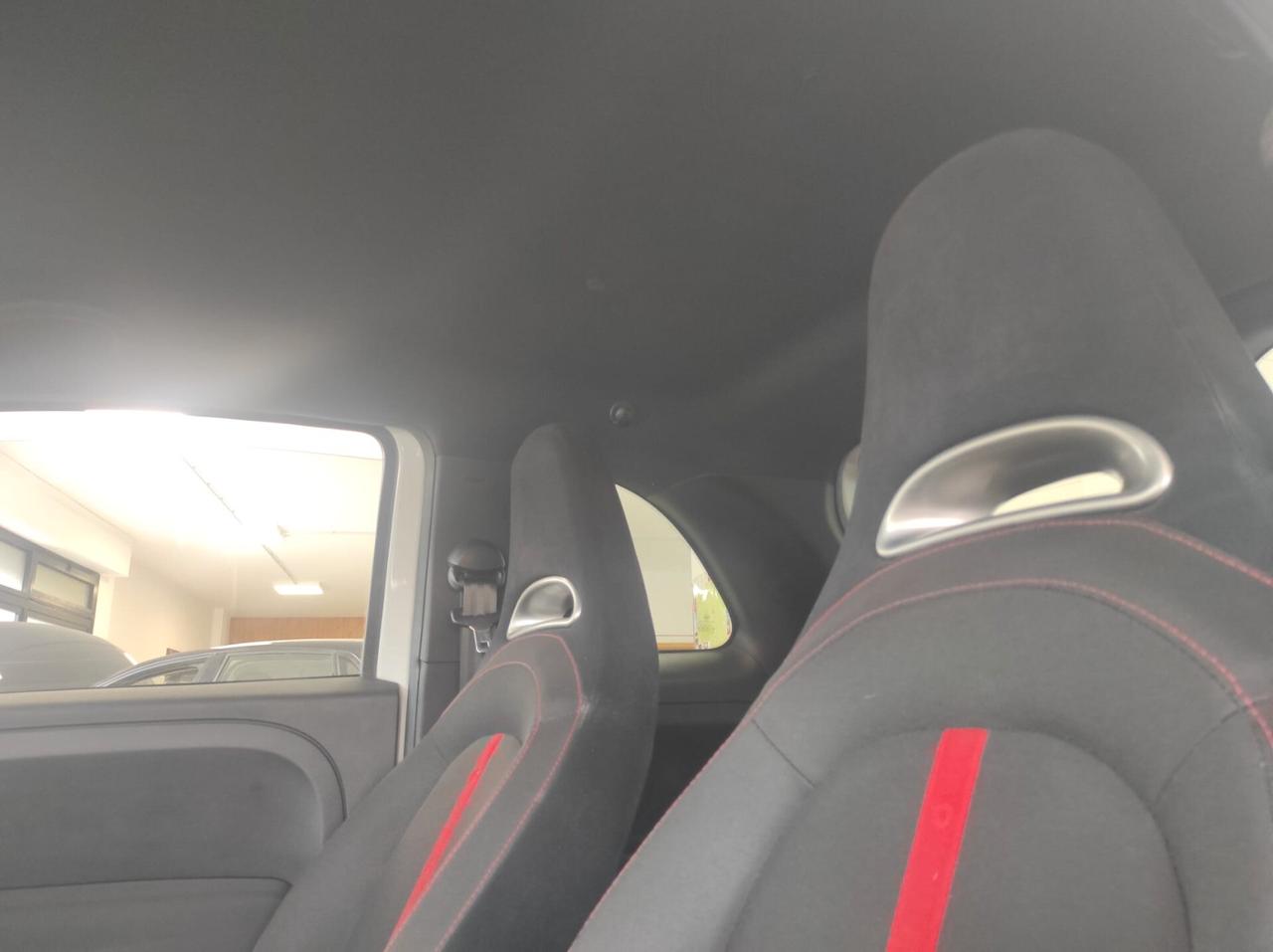 Abarth 500 con kit EsseEsse 1.4 Turbo T-Jet 160 CV Turismo