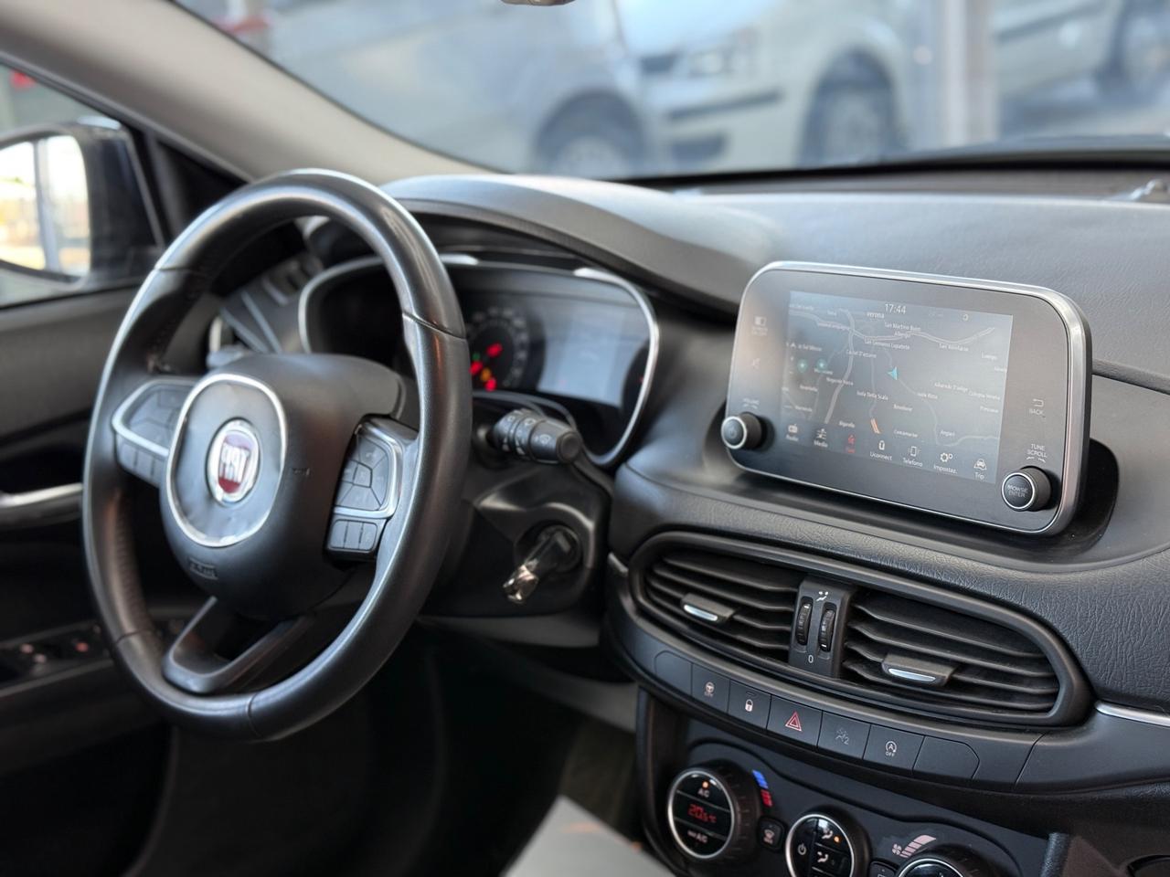 Fiat Tipo 1.6 Mjt S&S 5 porte S-Design