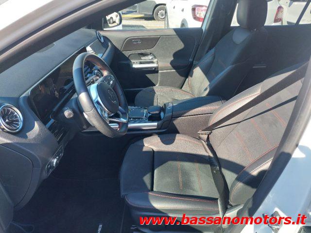 MERCEDES-BENZ GLA 200 Automatic AMG Line Premium