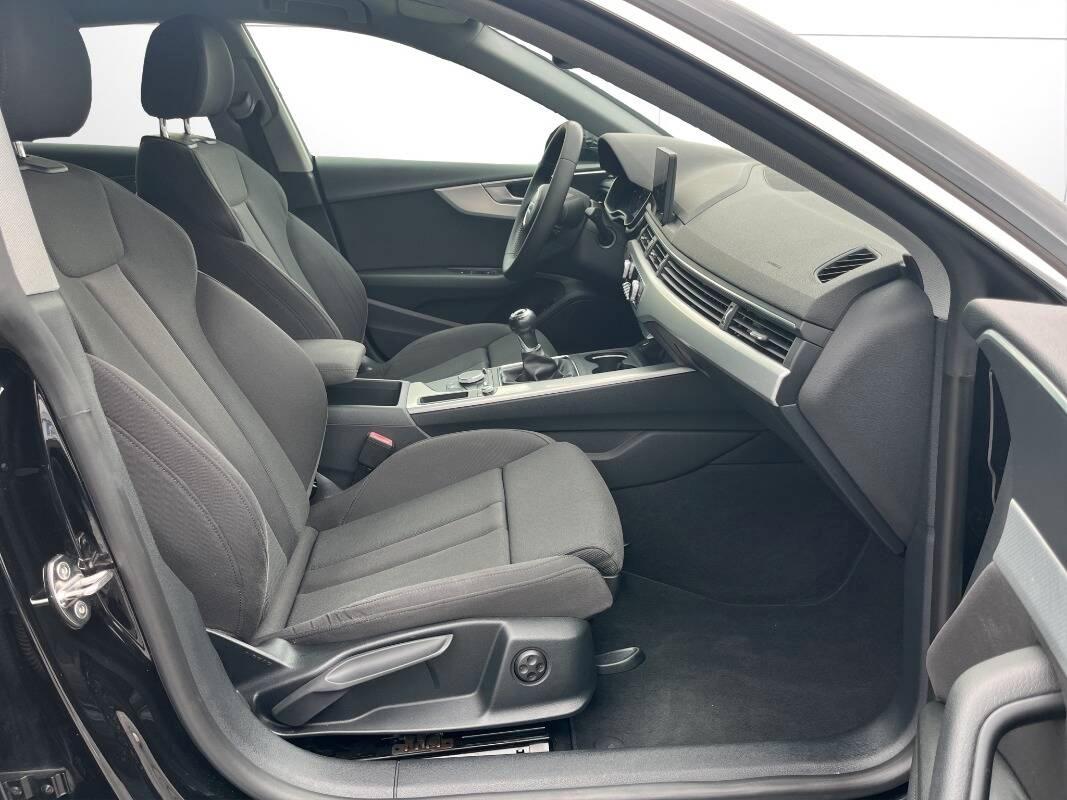 Audi A5 40 2.0 tfsi mhev Business Sport 190cv