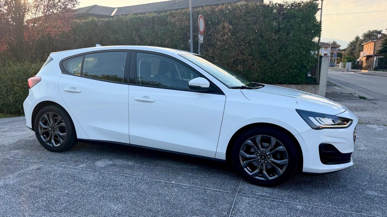 Ford Focus 1.5 EcoBlue 120 CV 5p. Si neopatentati