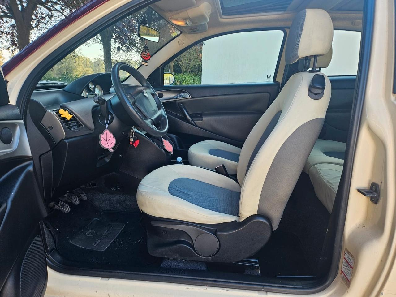 Lancia Ypsilon 1.2