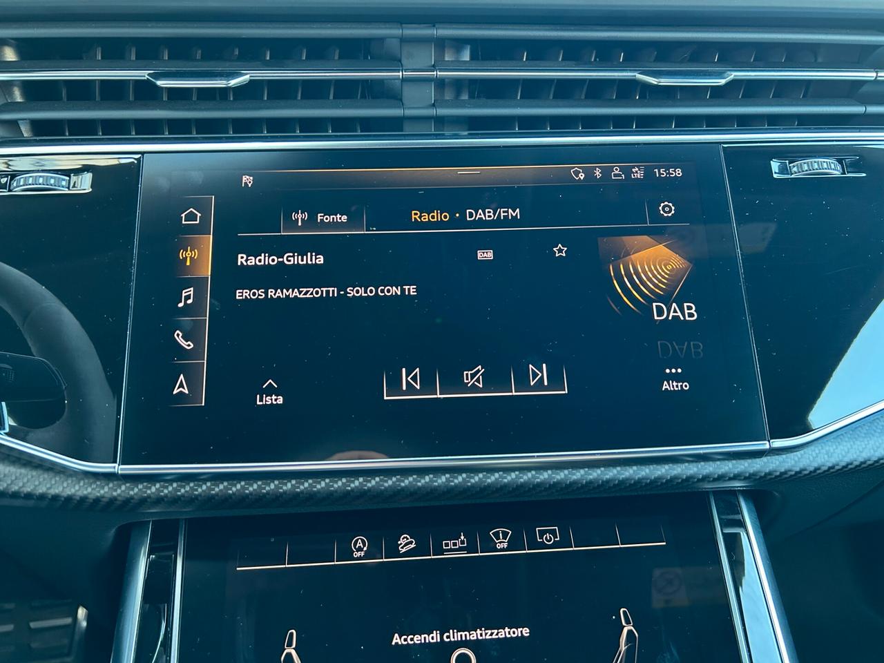 Audi RSQ8 TFSI V8 600CV quattro tiptronic