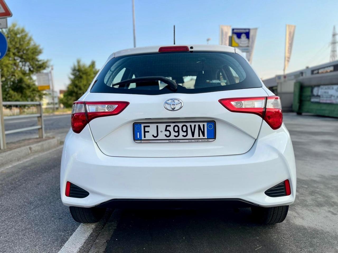 Toyota Yaris 1.0 5 porte Active