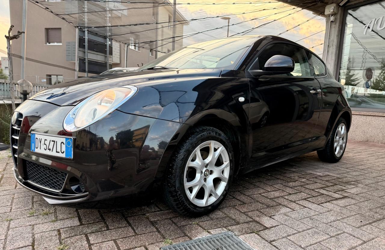 Alfa Romeo MiTo 1.6 JTDm 16V Distinctive Sport Pack