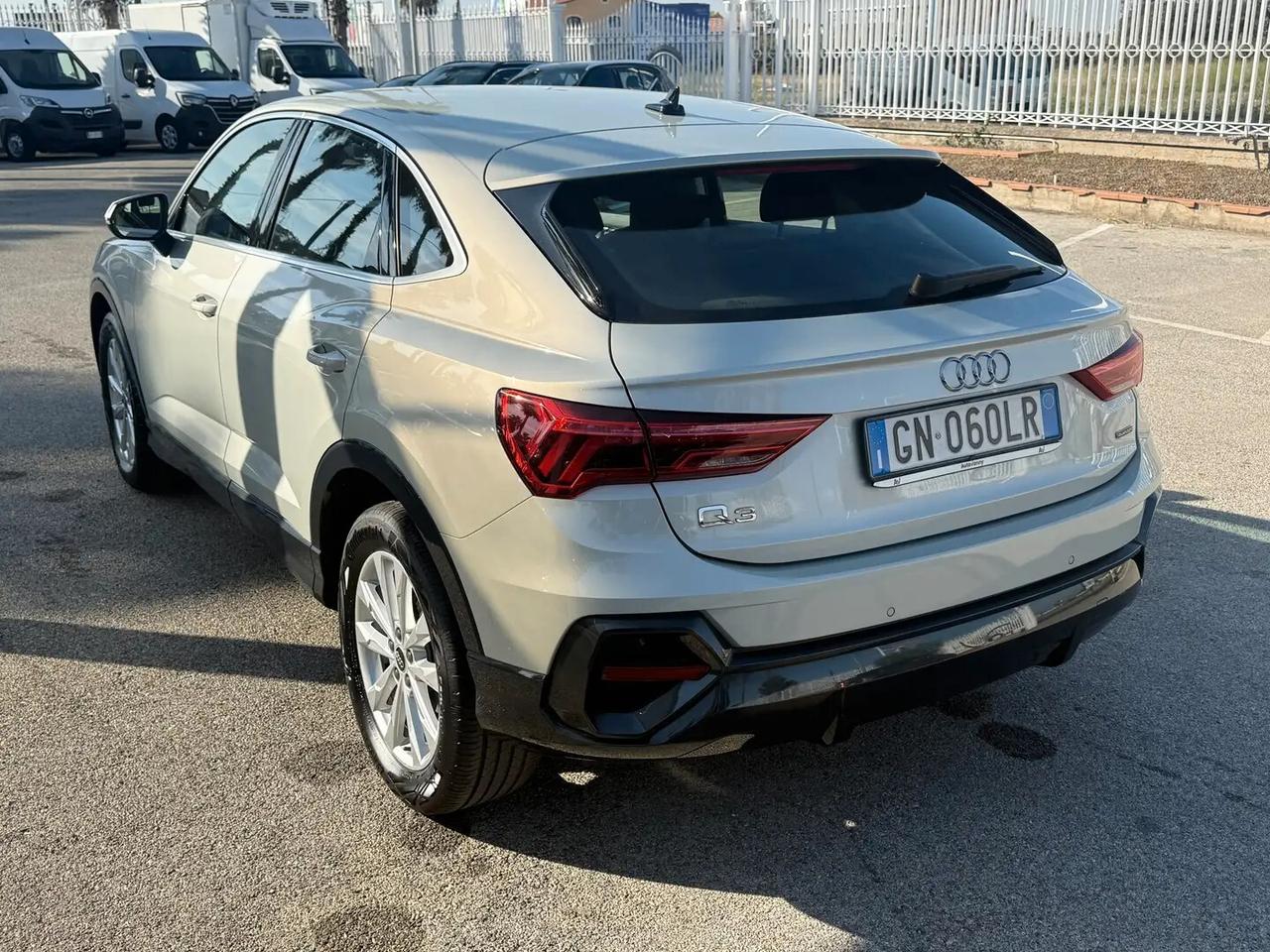 Audi Q3 SPB 35 TDI S tronic Business Plus