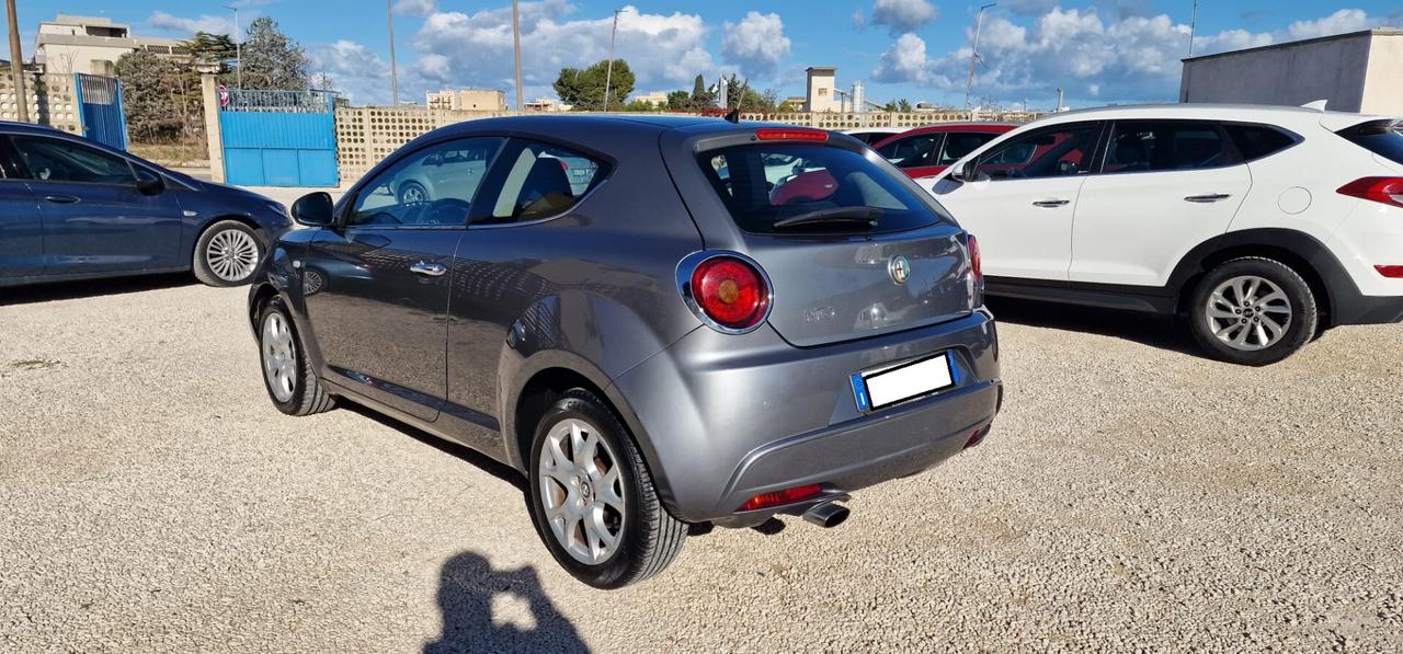 Alfa Romeo MiTo 1.6 JTDm 16V Distinctive Sport Pack