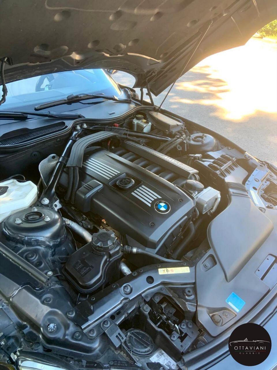 Bmw Z4 23i book service