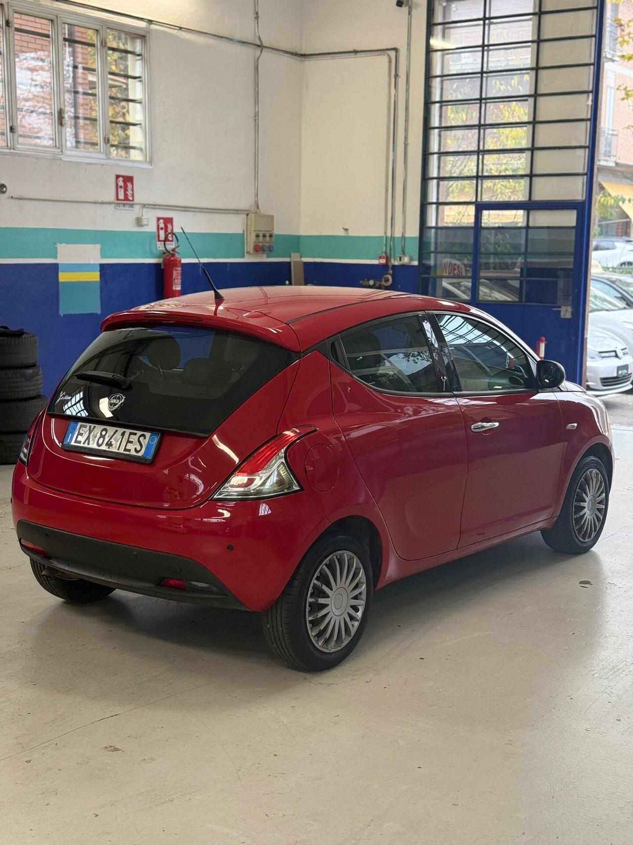Lancia Ypsilon 1.3 MJT 16V 95 CV 5 porte S&S Elefantino