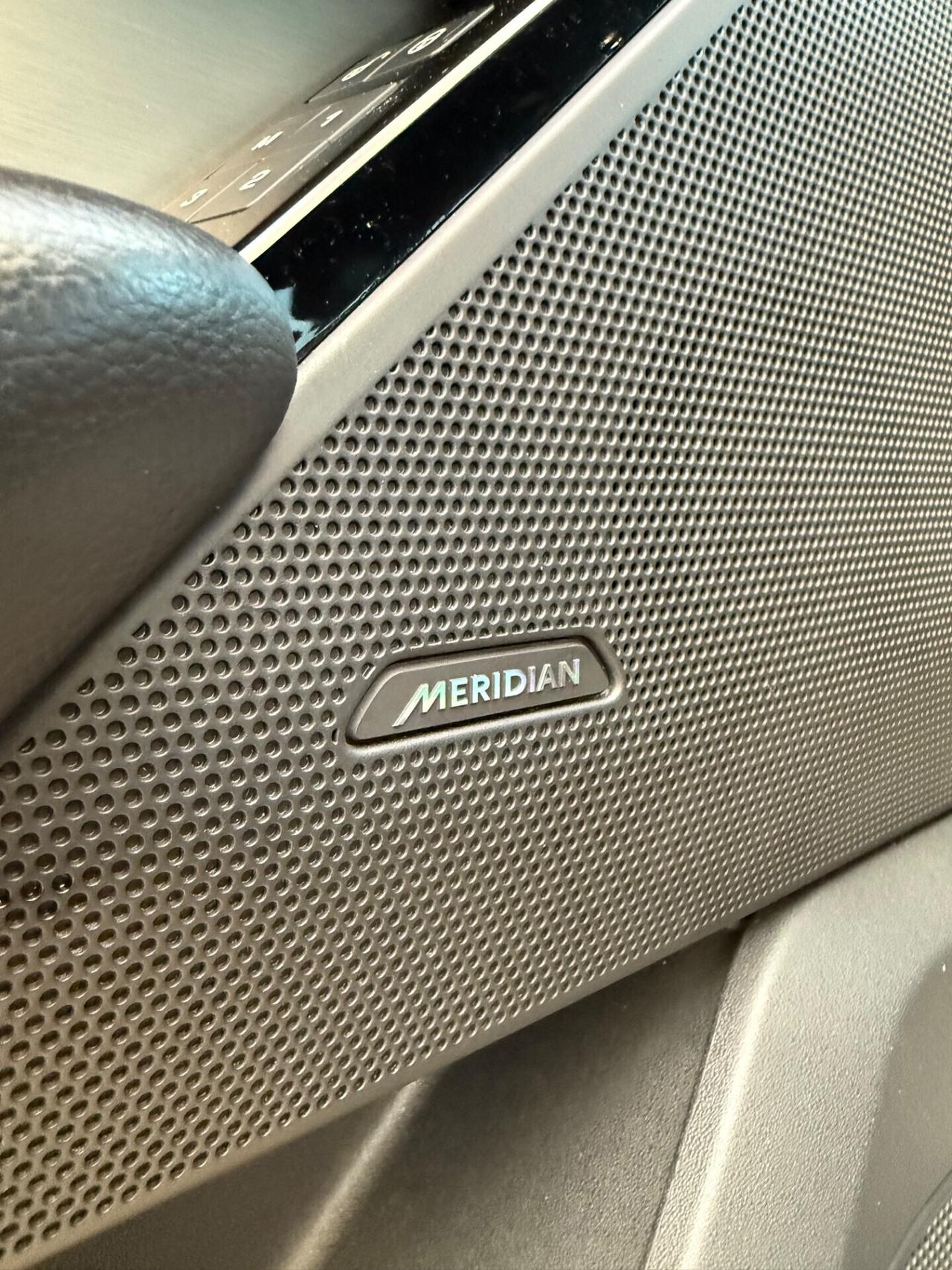 Land Rover Range Velar 2.0D I4 240 CV R-Dynamic