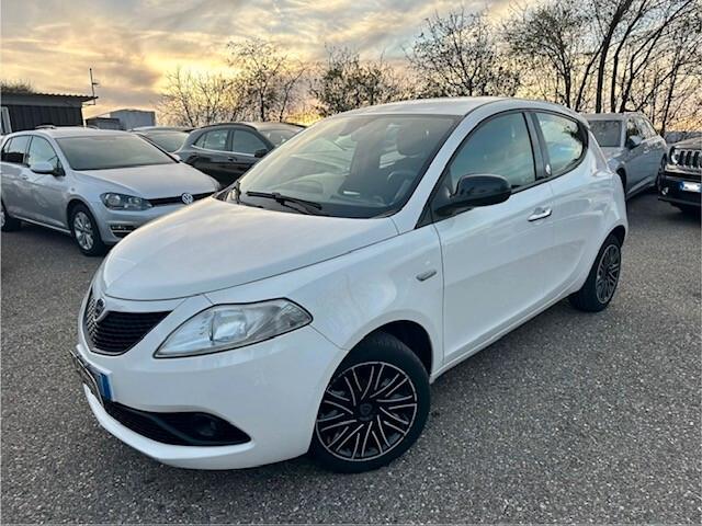 Lancia Ypsilon 1.2 69 CV 5 porte GPL Ecochic Gold
