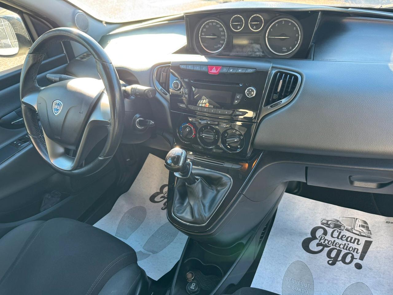 Lancia Ypsilon 1.2 69 CV 5 porte GPL Ecochic Gold