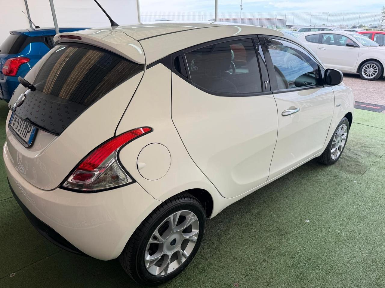 LANCIA YPSILON 1.3 MULTIJET 95CV