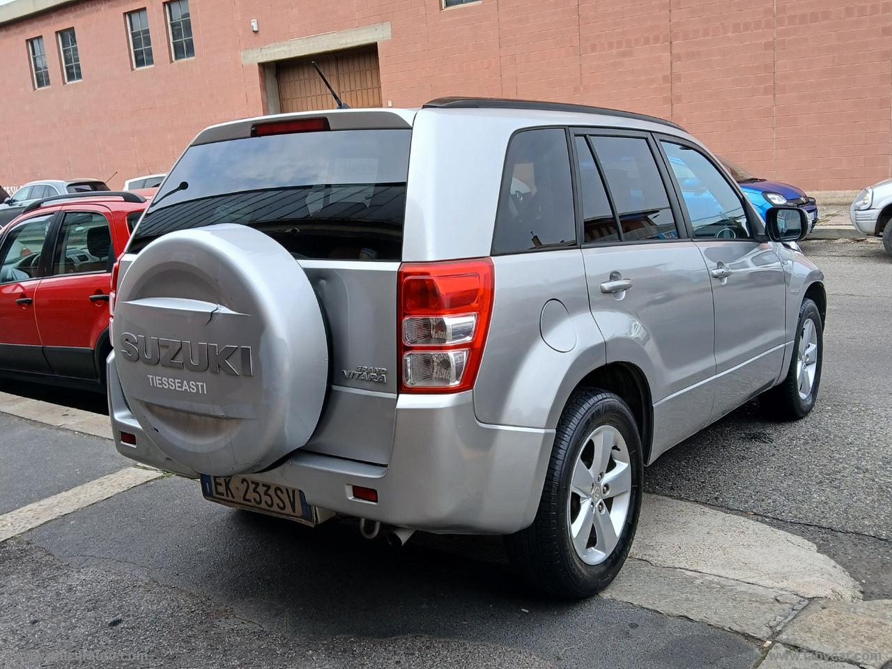 SUZUKI Grand Vitara 1.9 DDiS 5p.
