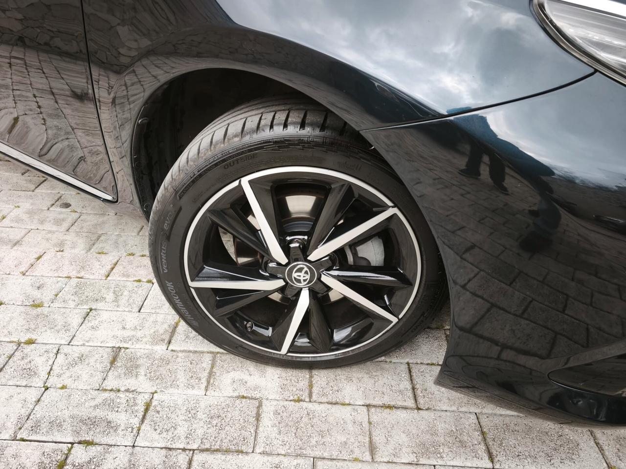 Toyota Auris touring sport ibrida