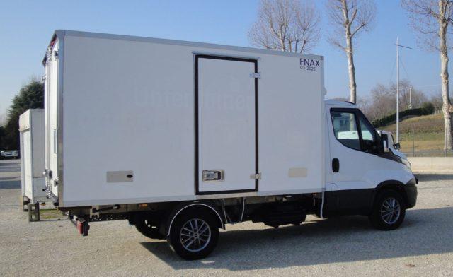 IVECO 35S18 3.0 Isotermico con frigo