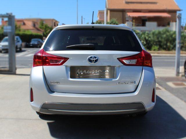 TOYOTA Auris Touring Sports 1.8 Hybrid Lounge