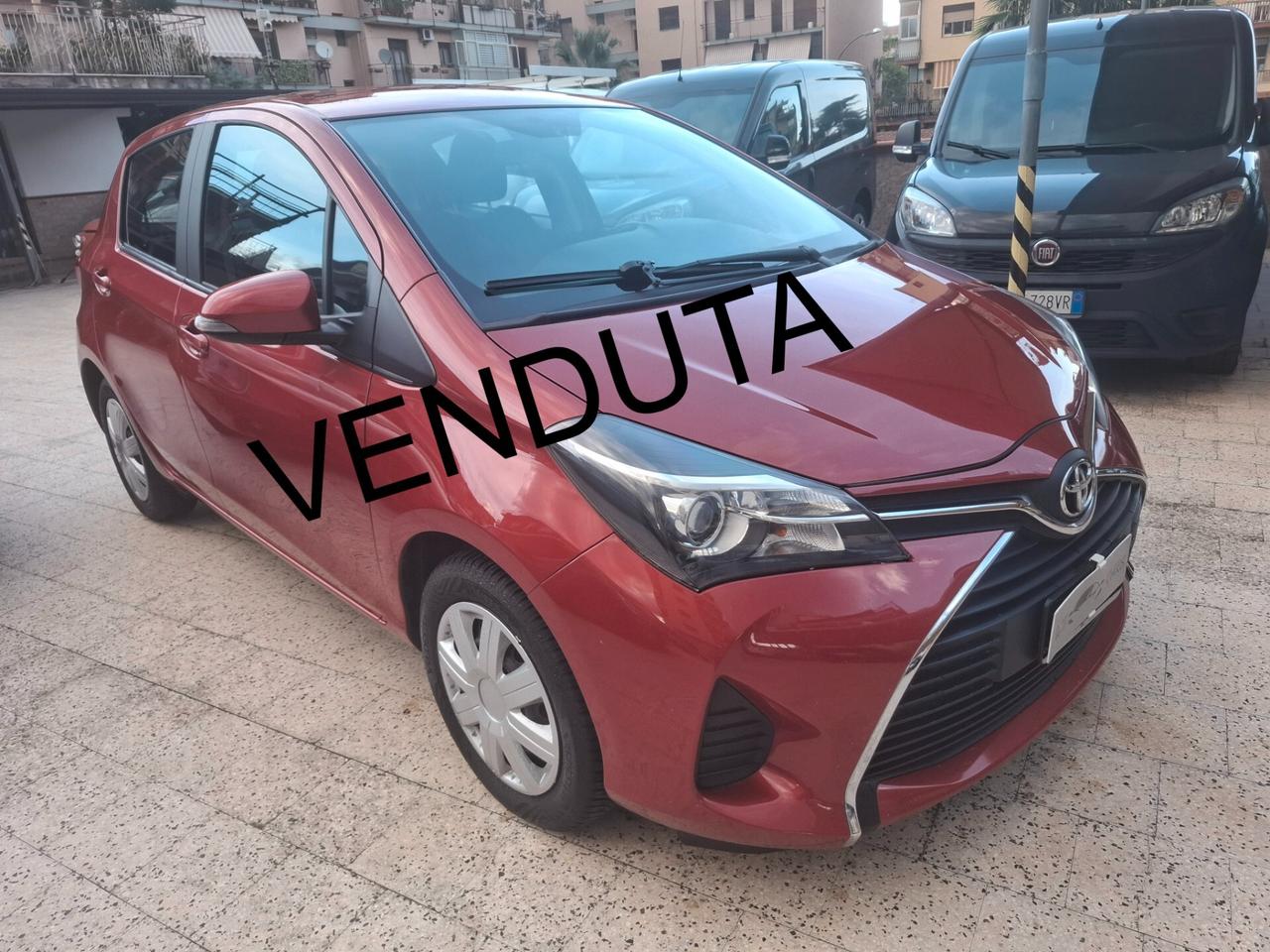 Toyota Yaris - 1.0 VVT-i Lounge Camera