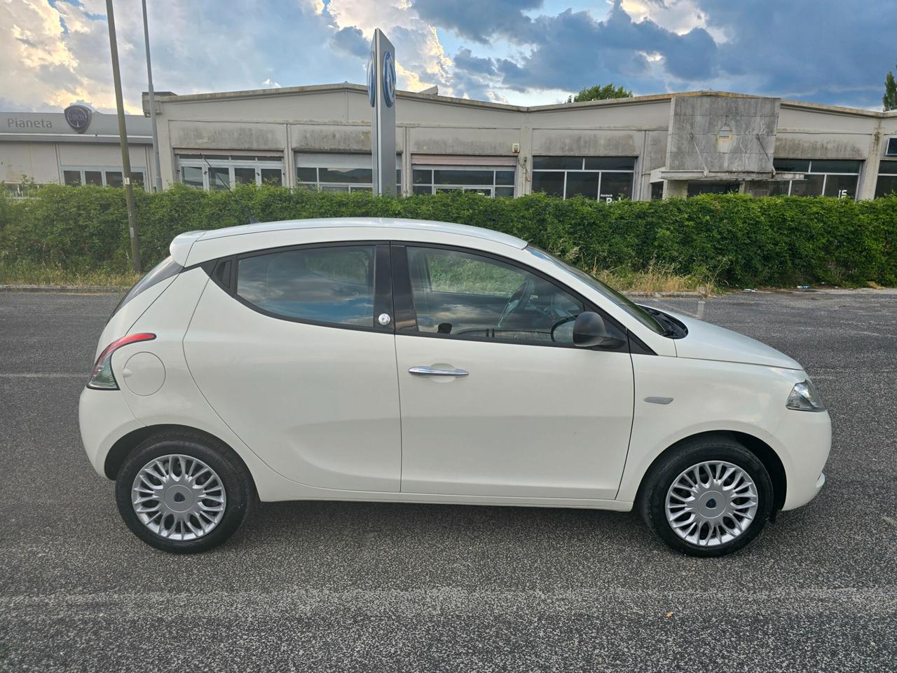 Lancia Ypsilon 1.2 Gpl
