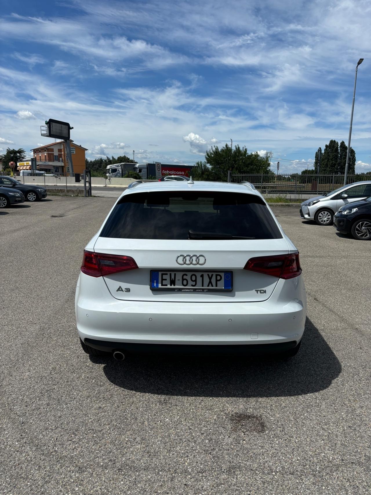 Audi A3 1.6 TDI clean diesel S tronic Ambition - 2014