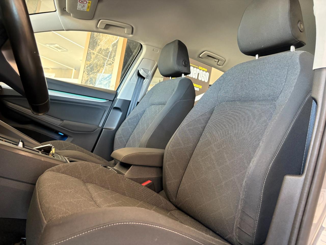 Volkswagen Golf 2.0 TDI DSG SCR Life 116 CV