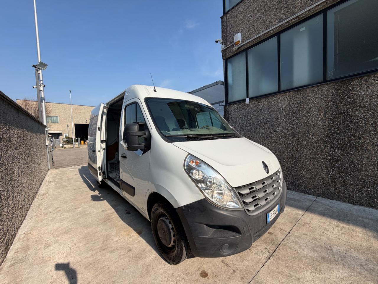 RENAULT MASTER 2.2DCI PORTATA 1535KG 3POSTI