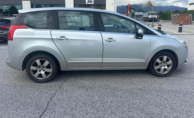 PEUGEOT 5008 1.6 HDi 112CV 7posti senza nessun lavoro da fare