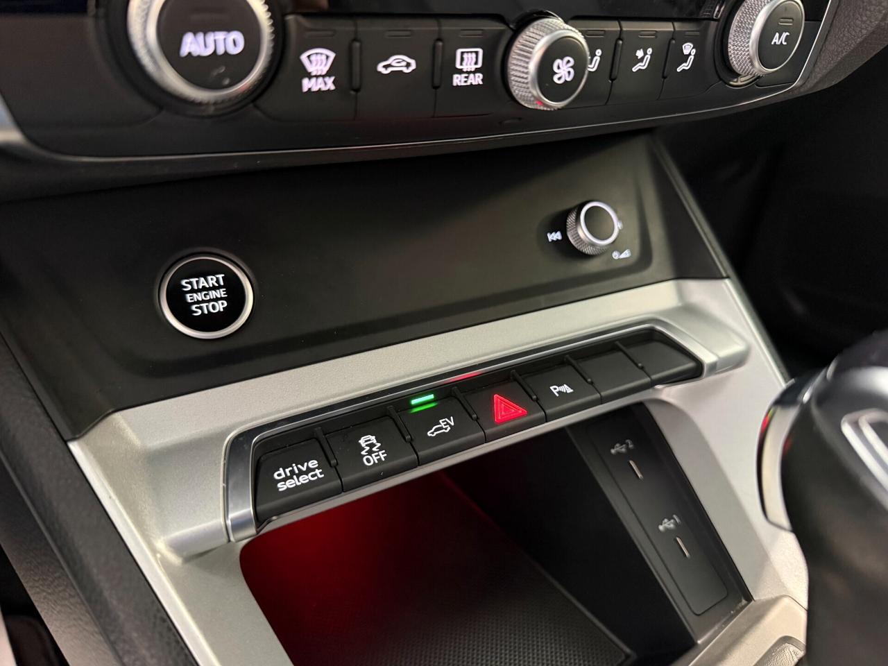 Audi Q3 SPB 45 TFSI e S tronic line edition