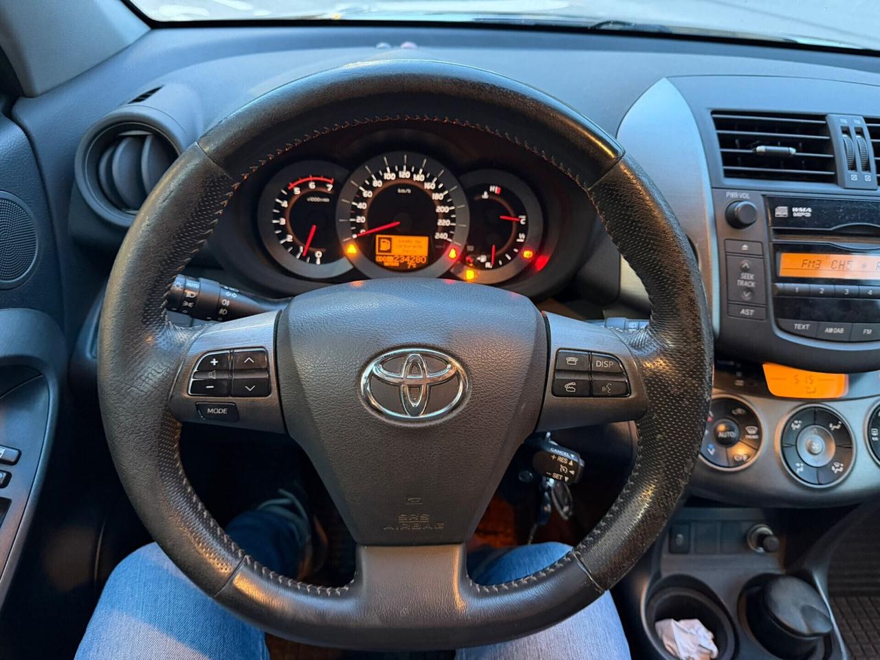 Toyota RAV 4 RAV4 2.2 D-4D 150 CV Lounge